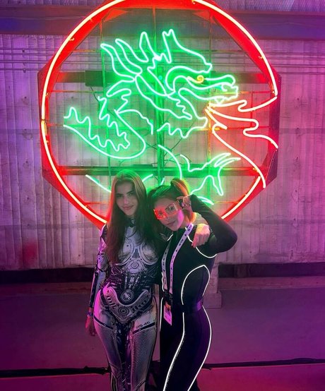 BotezLive ヌード女優 写真