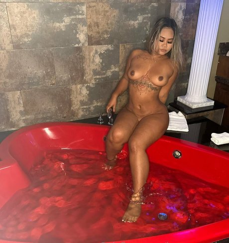 karmaexotica かわいいポルノスター 写真