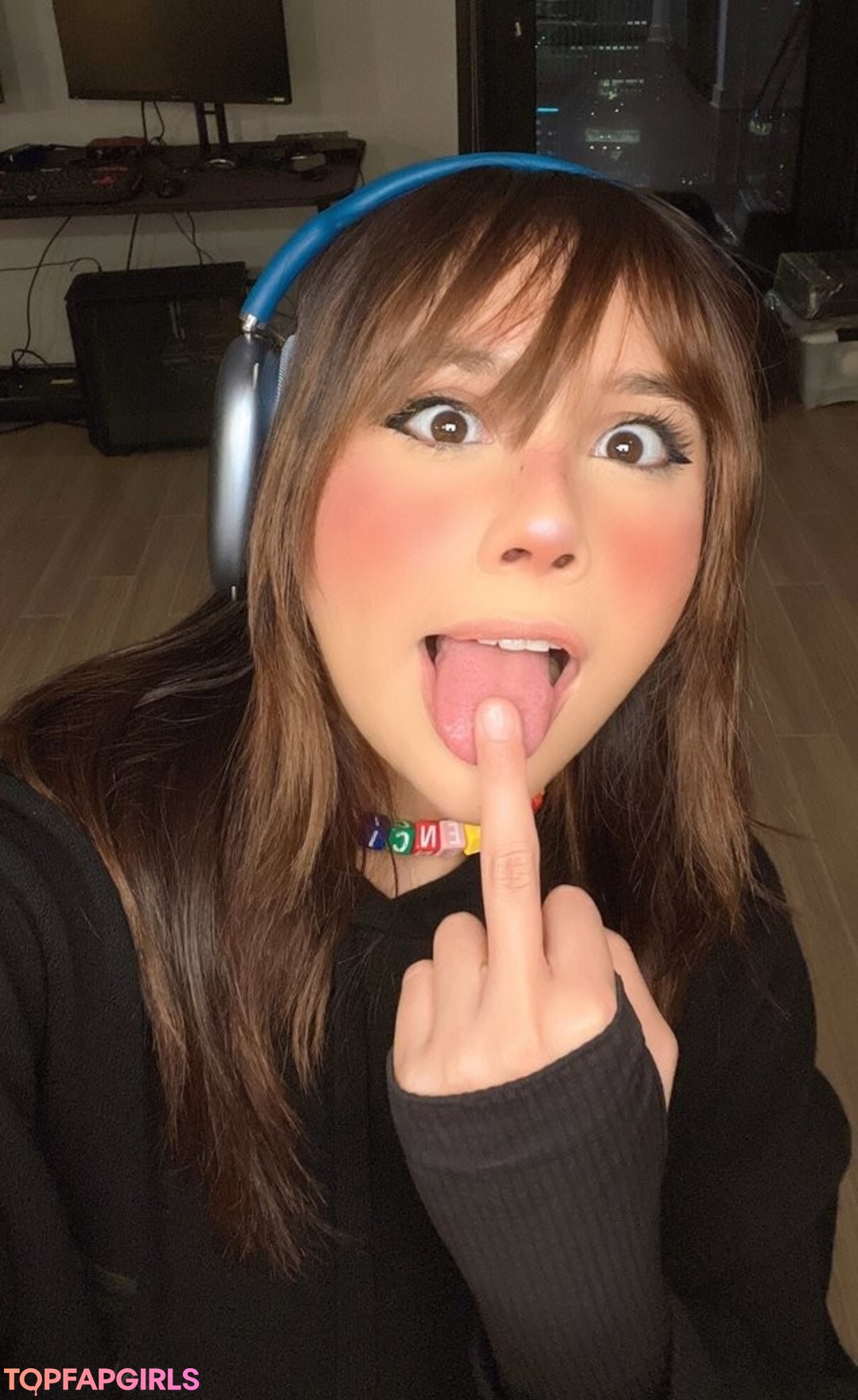 Neekolul xxxスター 写真