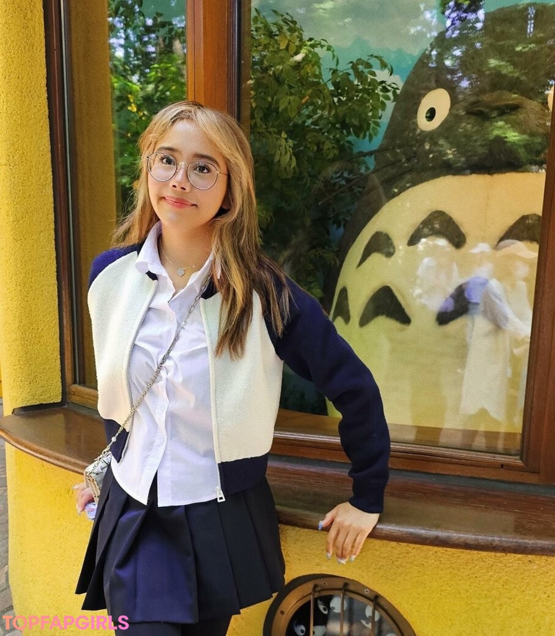 痩せた熟女オンリーファンズ 美しいポルノ ギャラリー