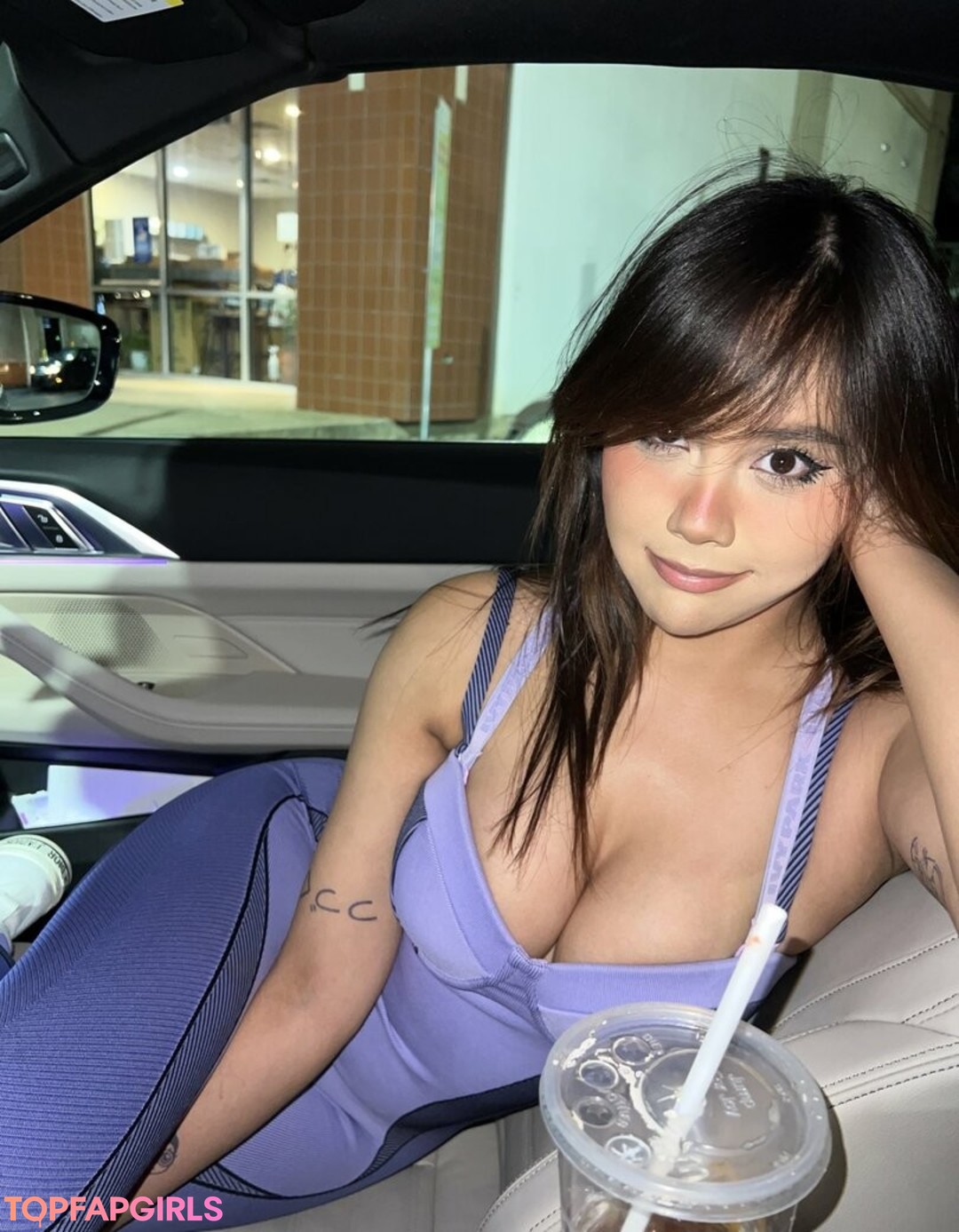 大きなお尻の黒人オンリーファンズ 無料 画像