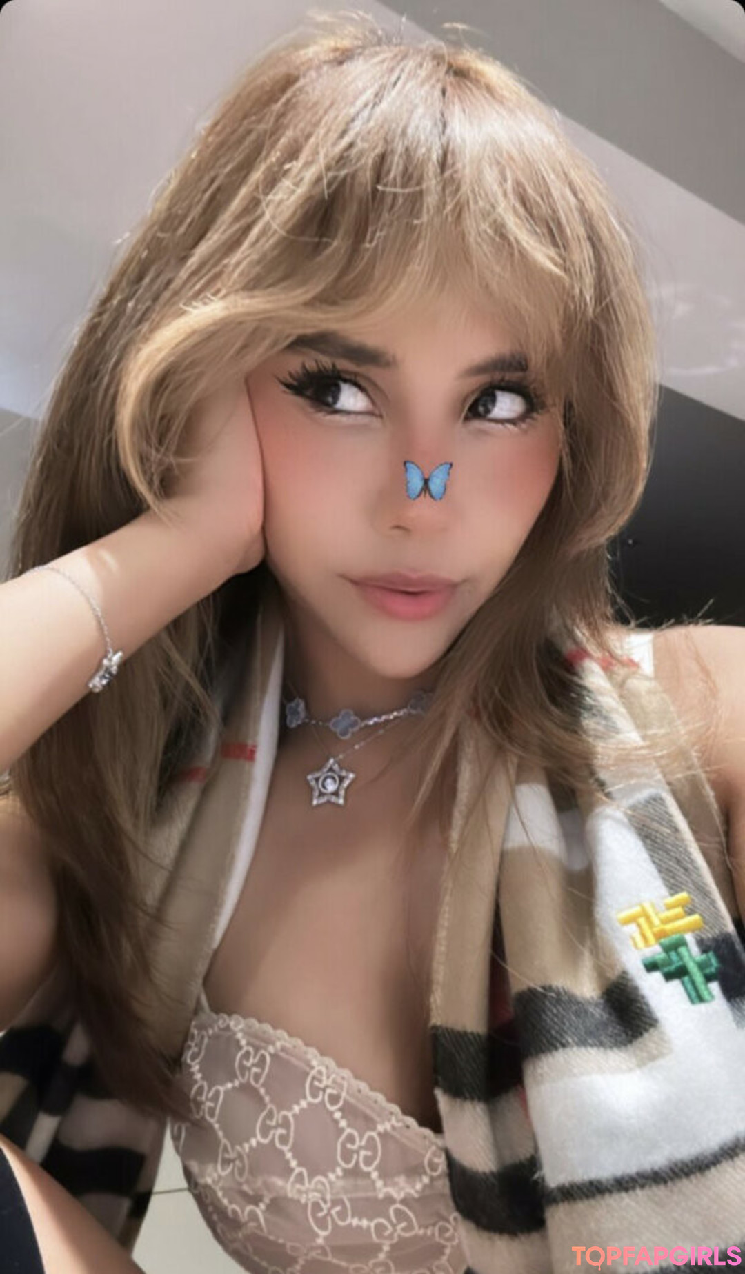 Neekolul 女優 ギャラリー