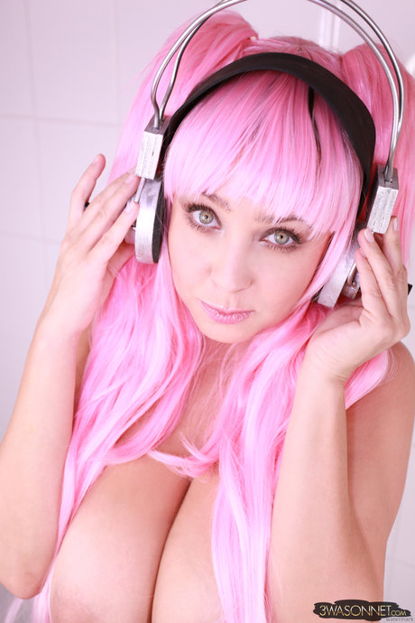 黒人女性のオンリーファンズ アートヌード 写真