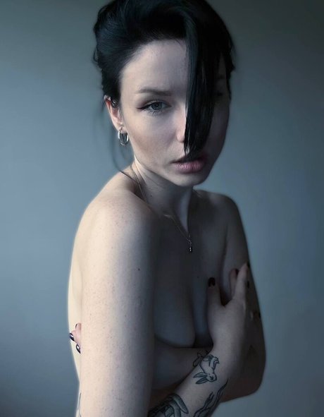 ボディビルダーヌードオンリーファンズ 無料ヌード 写真