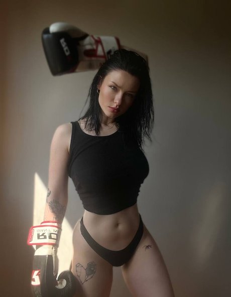 フィットネス熟女オンリーファンズ 美しいヌード アーカイブ