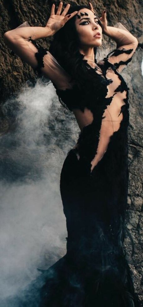 Anna Akana 最高のポルノスター ギャラリー