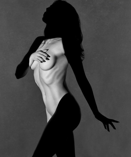 スペードのクイーン オンリーファンズ アダルト無料 写真