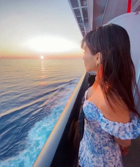 Anna Akana セクシー女優 写真