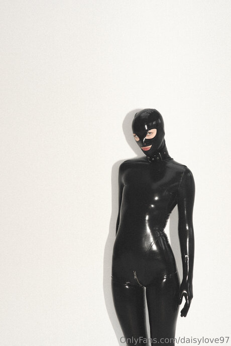 DaisyLove97 かわいいモデル 画像