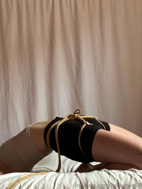 ビキニプリンセスオンリーファンズ 裸 写真