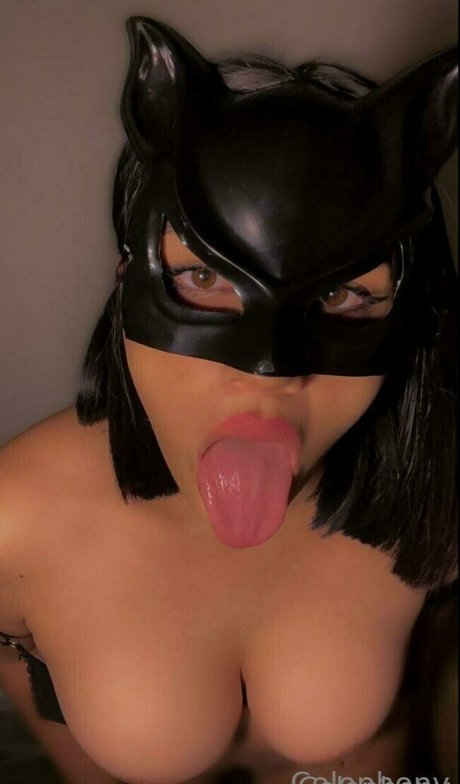 holly bratty アートスター 写真