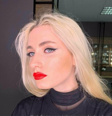 ジムガールズオンリーファンズ アダルト 写真