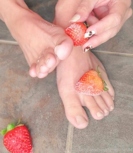 ssbbw オンリーファンズ エロチック 画像