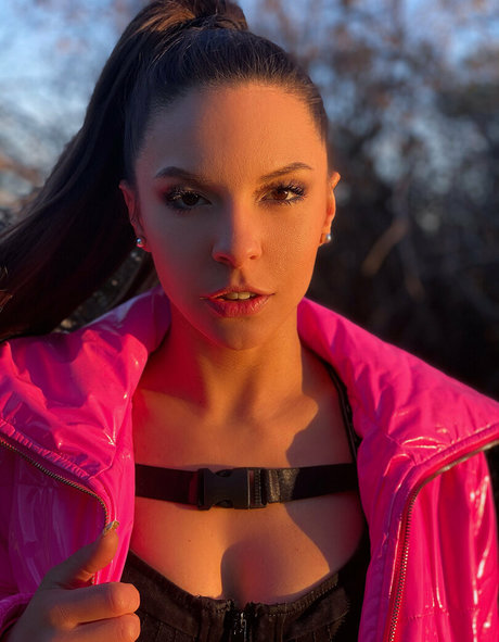 milanariccifree XXXモデル 写真