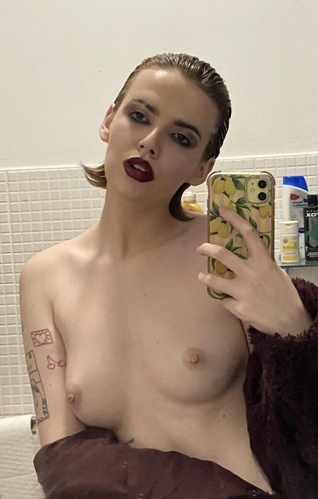 Cowgirldesserts ホットモデル 写真