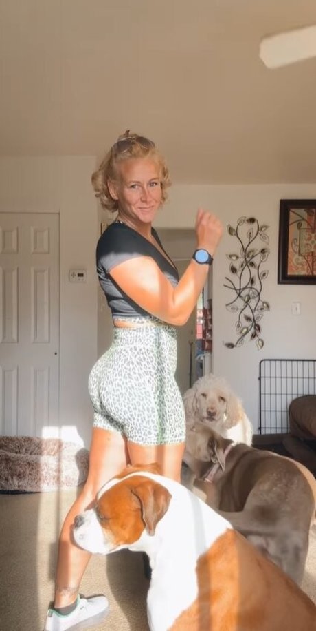 Dina Brown ポルノスター ホット ギャラリー