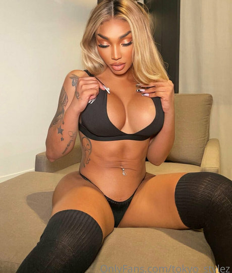 アウトドア 熟女 オンリーファンズ アダルト無料 写真