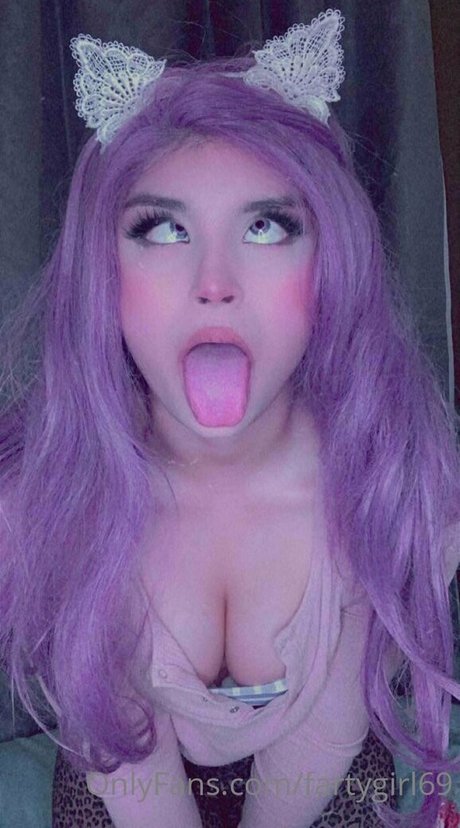 巨乳ストリップオンリーファンズ ポルノ 写真