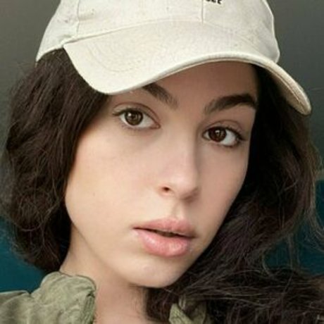 fairytale dreamer エロティックなモデル 写真