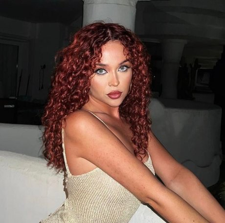 Sallymandry スター アーカイブ