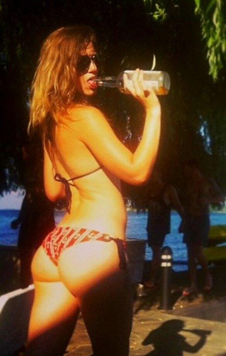 Yana Gold ポルノスター 高品質 ギャラリー