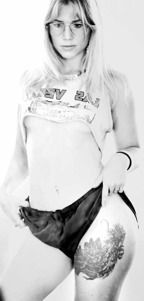 Yana Gold HDスター 画像