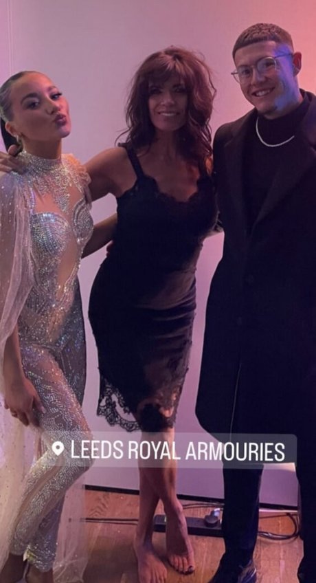 Jenny Powell エロティック女優 写真