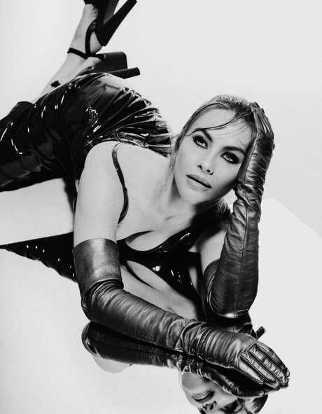 尖ったおっぱいオンリーファンズ えろ 写真