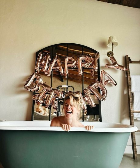 いちごミルクオンリーファンズ HD 写真