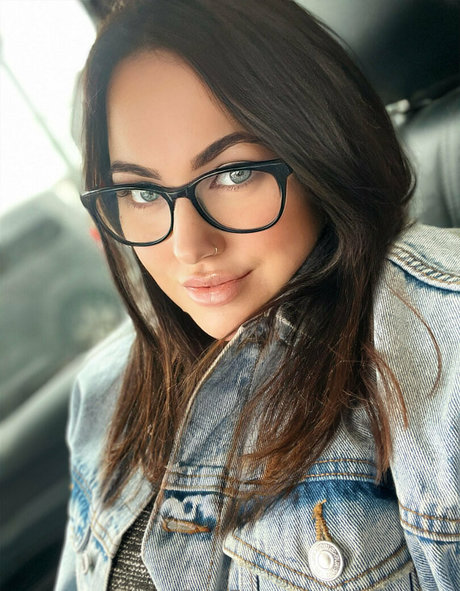 chloehart34kk 無料のスター 写真