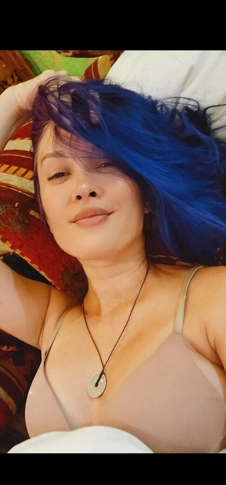 いちごミルクオンリーファンズ 無料セクシー 写真