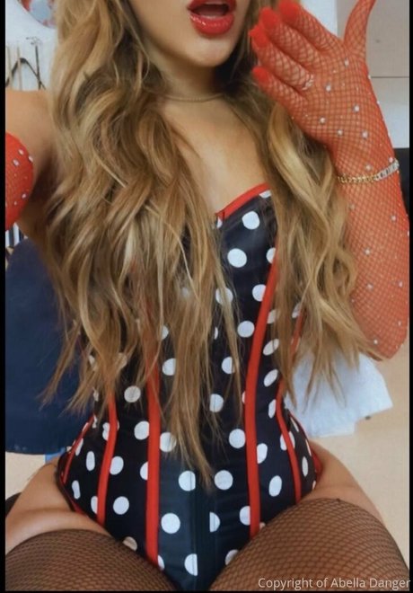 オンリーファンズの動画 ホット 写真