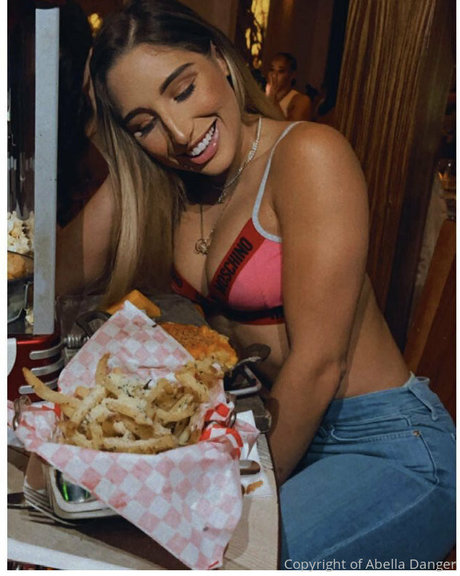 プリンセスアジアンオンリーファンズ アートポルノ 写真