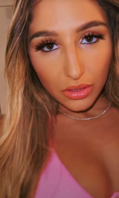 黒檀の指入れオンリーファンズ ポルノ 写真