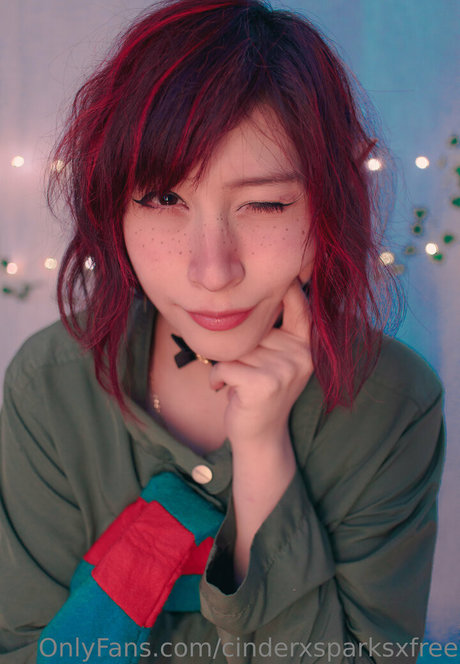 cinderxsparksxfree セックスモデル 写真