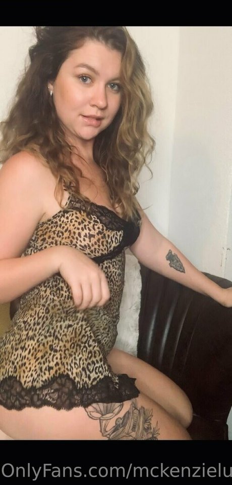 mckenzieluvvv アート女優 画像