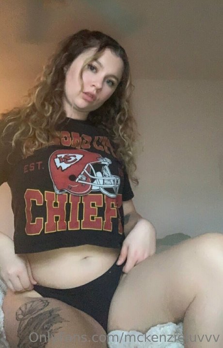 mckenzieluvvv ポルノスター セックス 写真