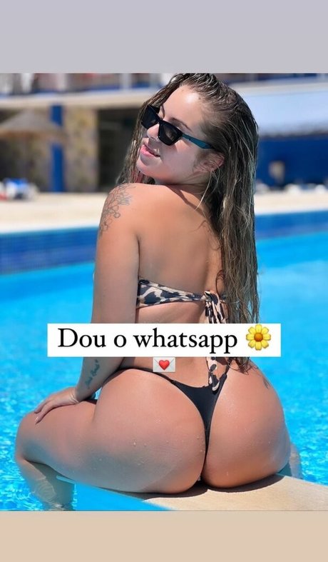 Adrii Rosado セクシーモデル 写真