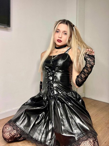 老母オンリーファン ホットヌード 画像