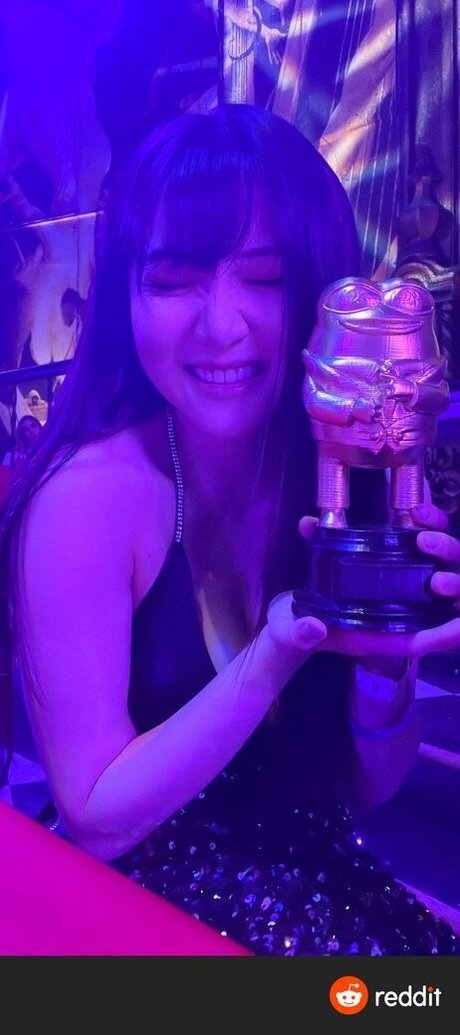 クーガーオンリーファンズ セクシーヌード 画像