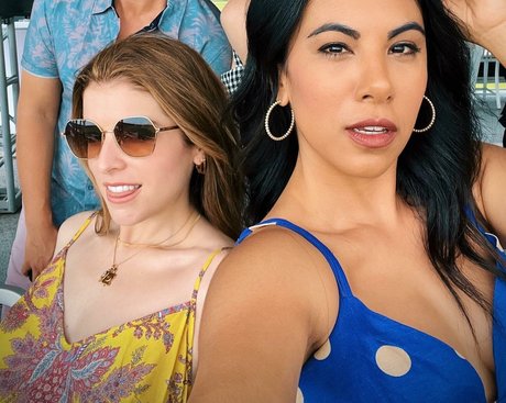 黒人ティーンオンリーファンズ アートポルノ 写真