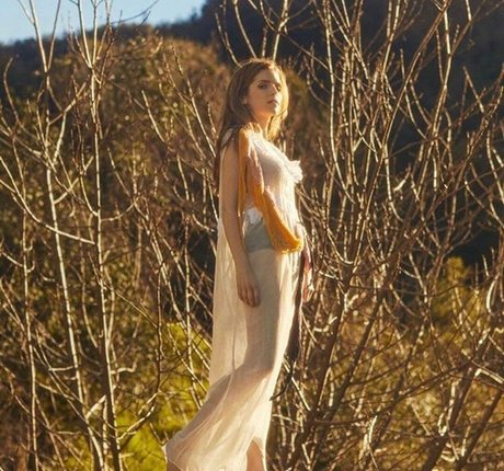 ワックスオンリーファン セクシー裸 画像