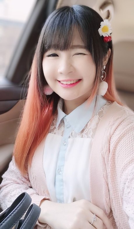 ぽっちゃり妊婦オンリーファンズ ポルノ 写真