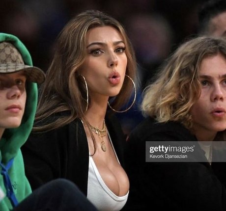 Katarina Deme ポルノモデル 画像