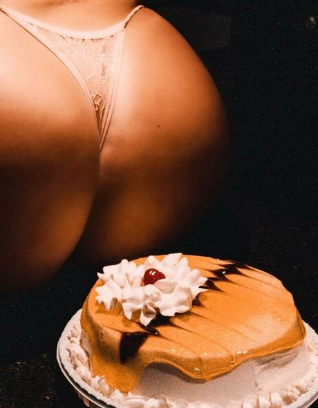 フィットネスコーチオンリーファンズ 無料裸 ギャラリー