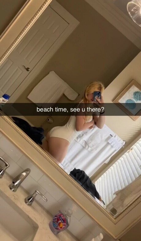 老母オンリーファン 美しい裸 画像