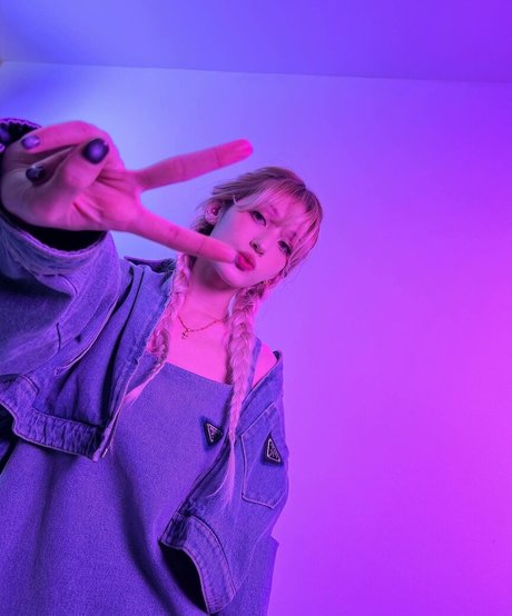 Jeon Somi 完璧なスター アーカイブ