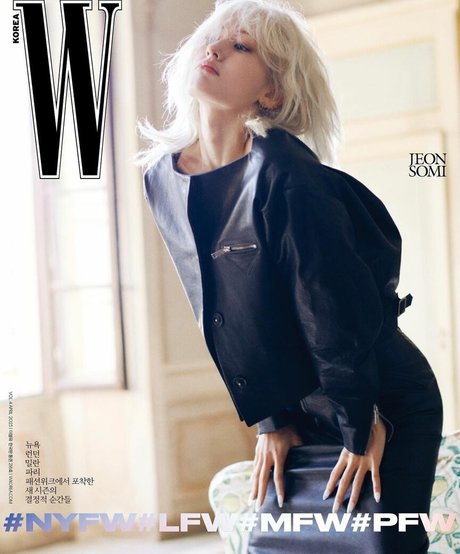 Jeon Somi ヌードモデル 写真