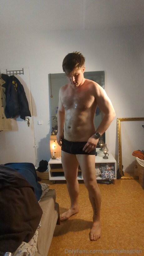 熟女の手コキオンリーファンズ セクシー裸 ギャラリー