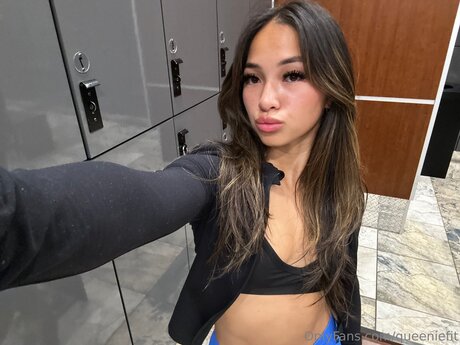 Queeniefit ヌード女優 写真